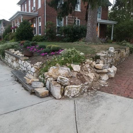 Waynesboro Wall — stone rebuilding project by Poor Boys' Enterprises, photo 2
